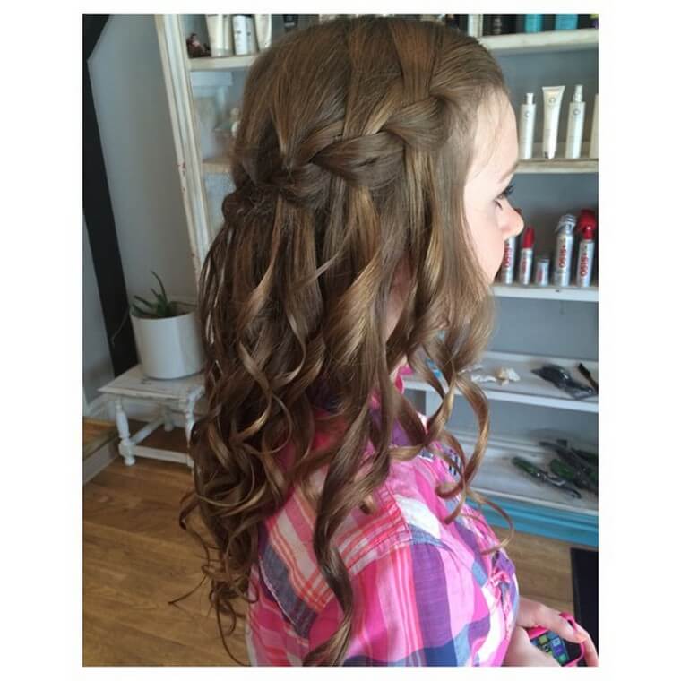 Cute Boho Style Girls Hair Styles For Any Kind of Hairs (18)