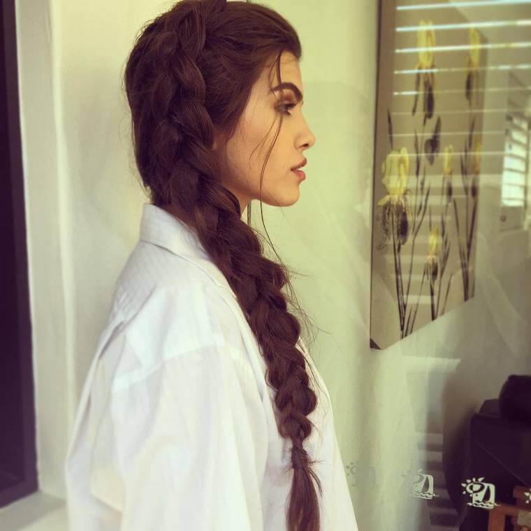 Cute Boho Style Girls Hair Styles For Any Kind of Hairs (41)